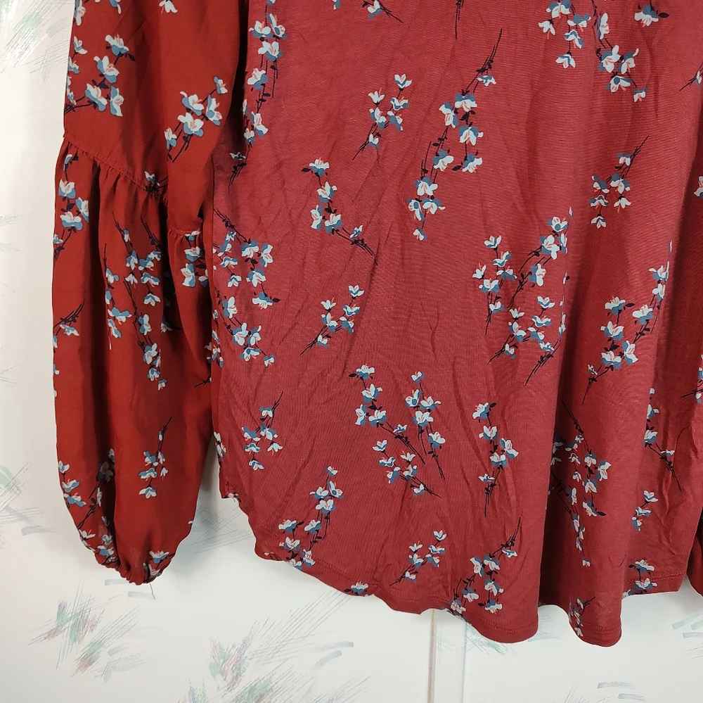 LOFT Outlet Red Floral Long Sleeve Blouse SP - Picture 9 of 9